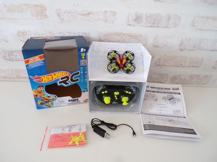 Drone Hawk Nano - Hot Wheels - Hotwheels - 8 cm (J24)