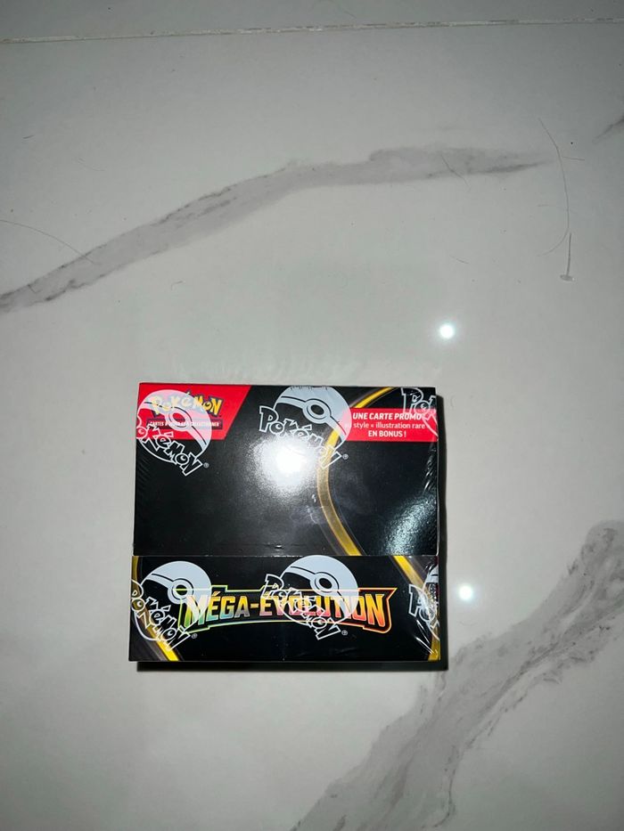 Display promo Pokémon mega évolution ME1 avec défaut scellage