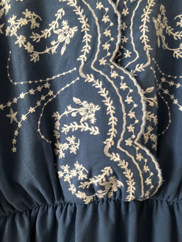 Robe H&M bleu et blanc - photo numéro 2