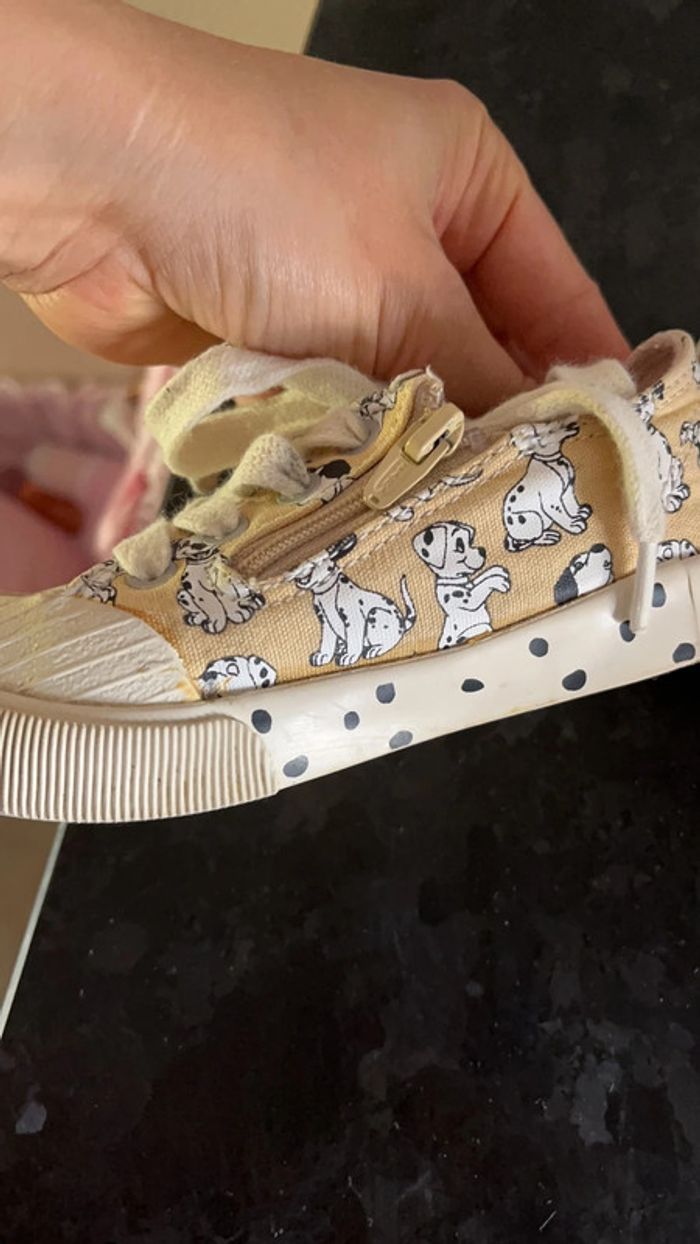 Basket Zara taille 23 dalmatiens - photo numéro 5