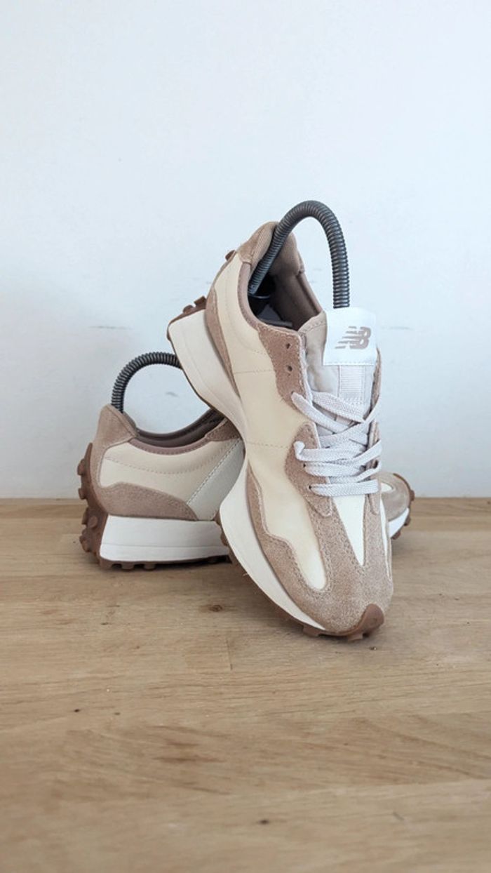 New balance 327 beige - photo numéro 4