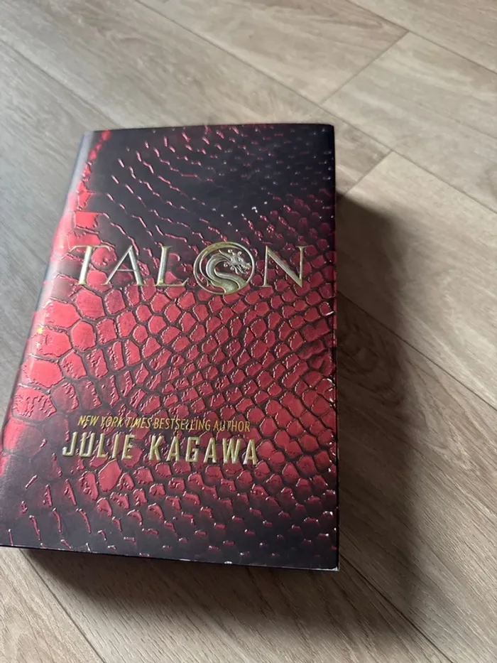 Julie Kagawa - Talon - photo numéro 2