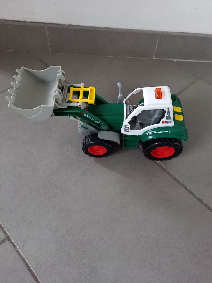 Tracteur vert