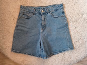 Short jean Kiabi taille 38 