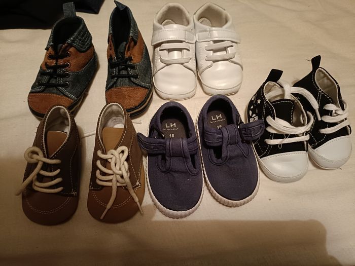 Lot chaussures bébé - photo numéro 2