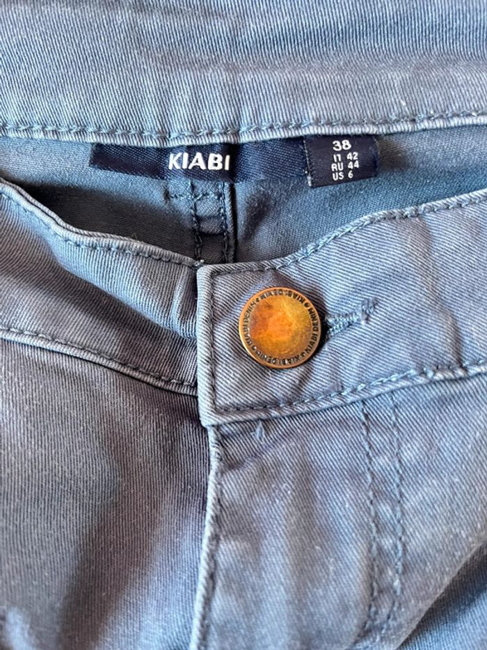 Jean bleu - photo numéro 3