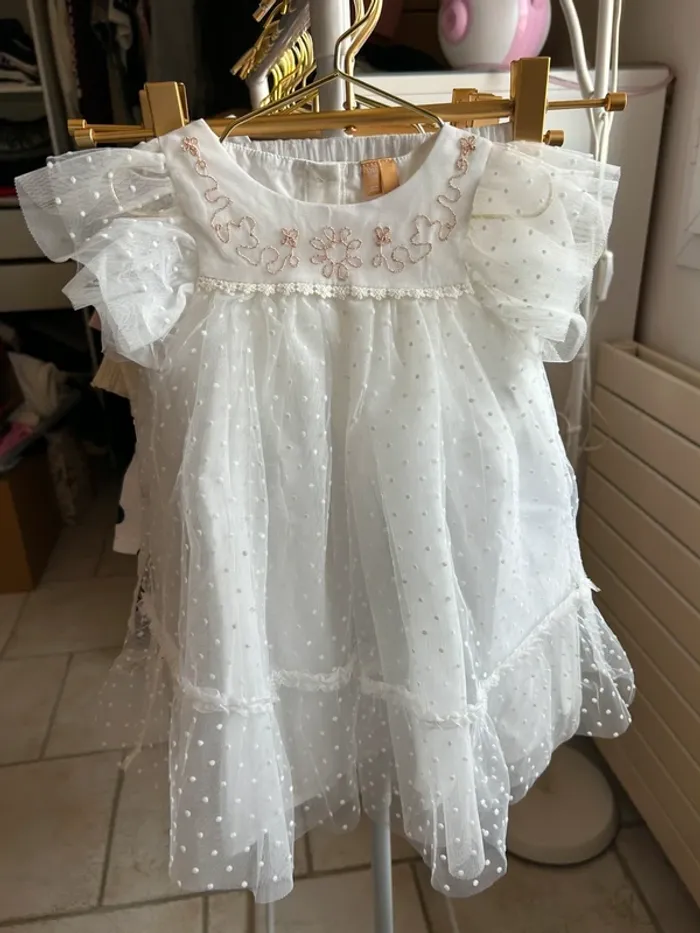 Superbe robe de cérémonie Orchestra taille 12 mois état neuf - photo numéro 2