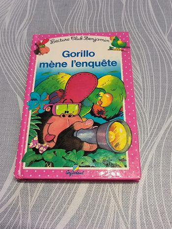 Livre vintage 1990 lecture club benjamin gorillo mène l'enquête