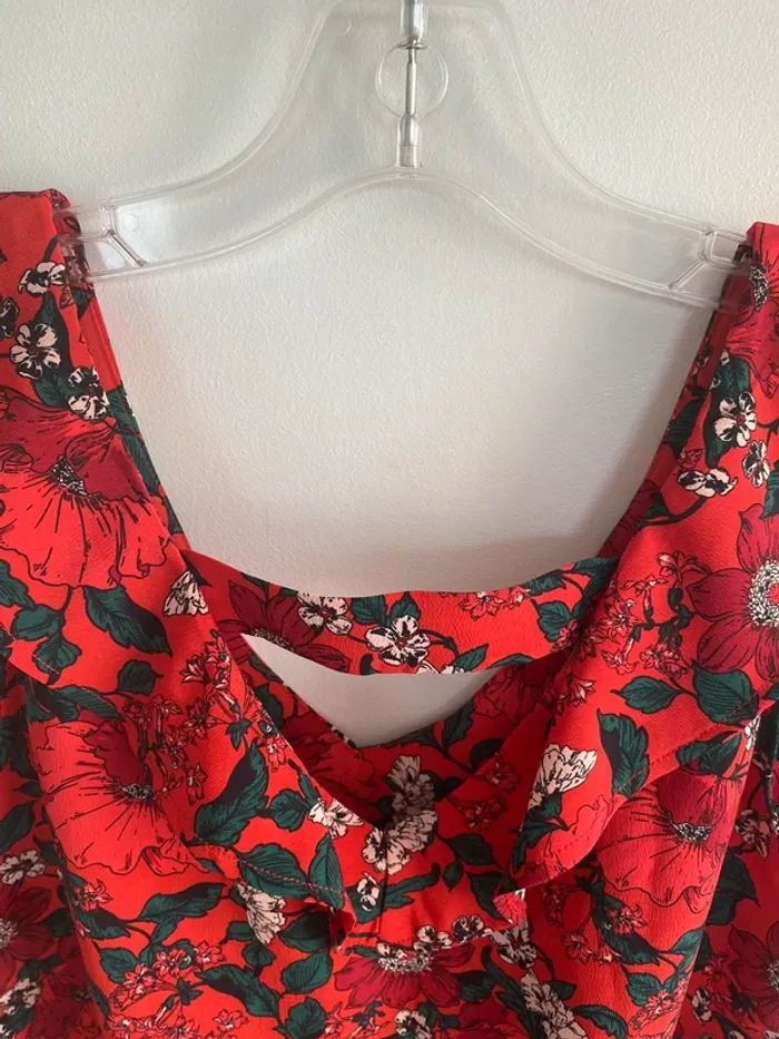 Blouse sans manche cache cache rouge à fleur - photo numéro 6