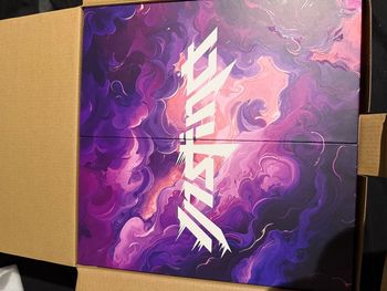Box collector manga Instinct tome 2 de Inoxtag