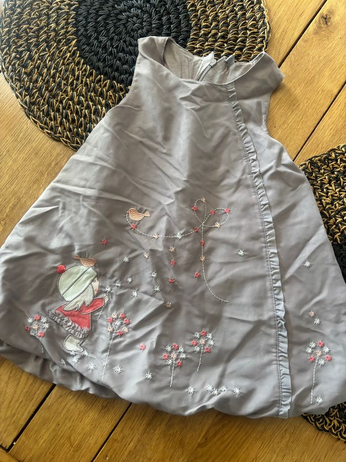 Robe effet boule bébé