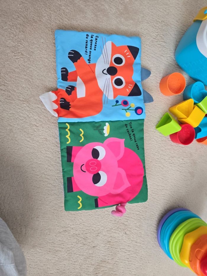 Lot jouets eveil bébé peluche musical jeux sensoriels et encastrement - photo numéro 6