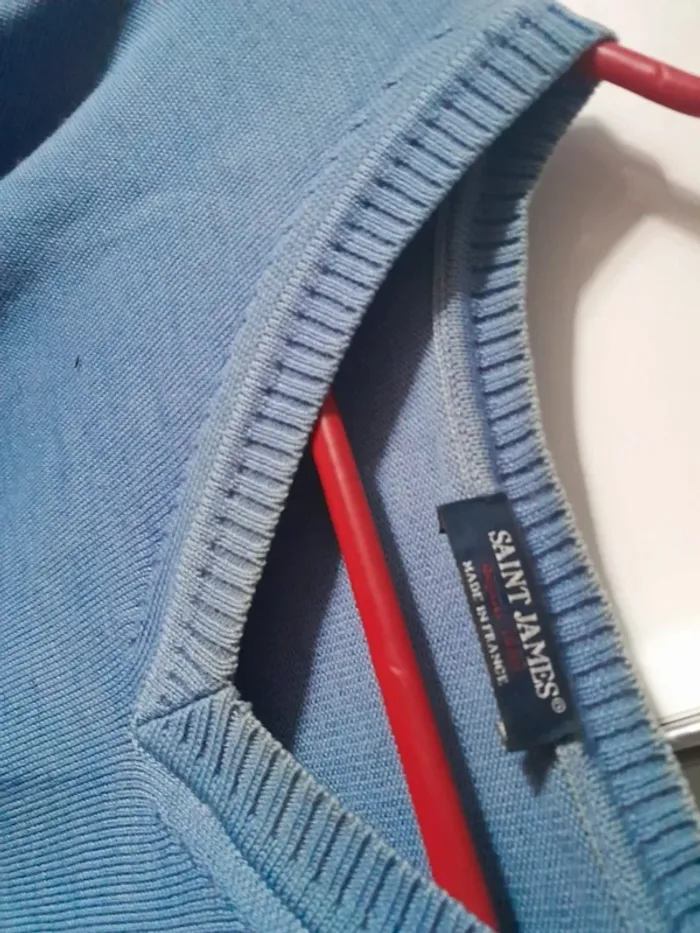 Pull bleu - photo numéro 2