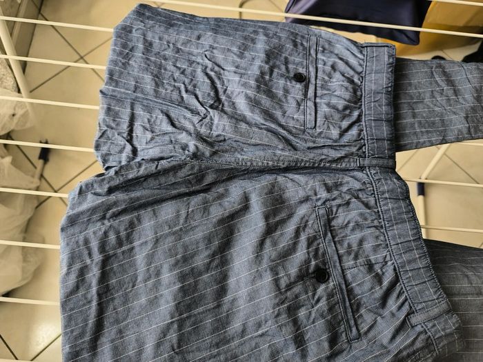 Pantalon Uniqlo bleu rayé blanc M - photo numéro 2