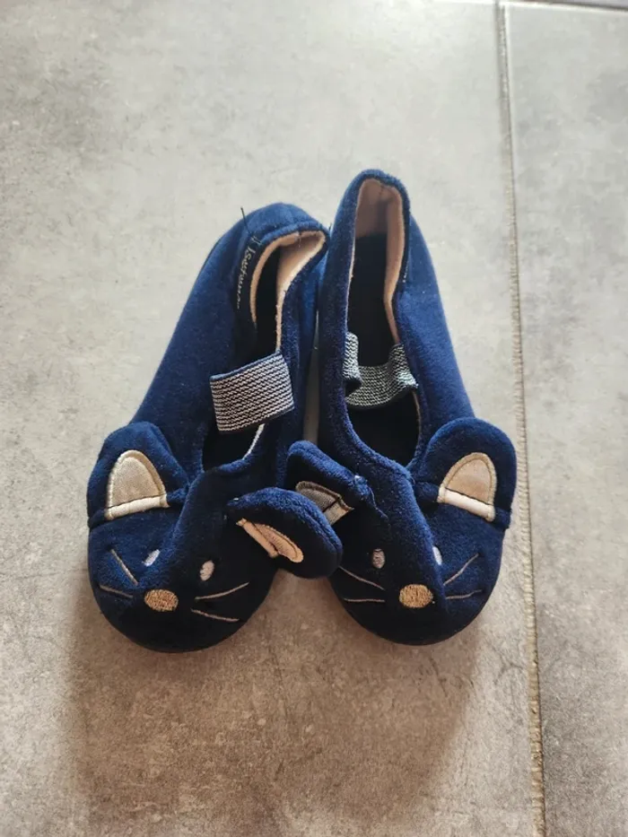 Chaussons isotoner taille 28