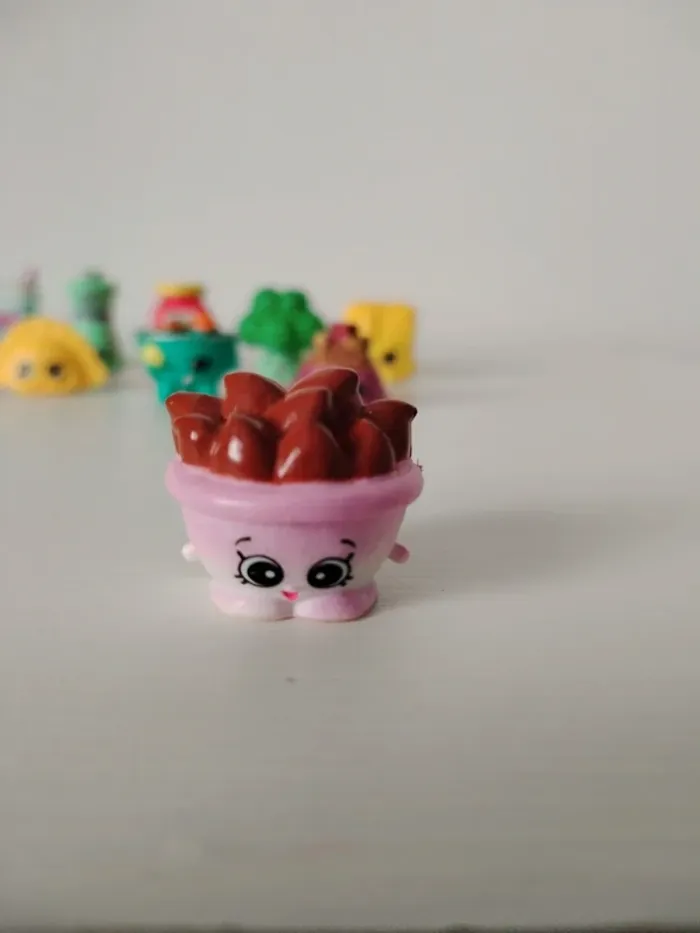 Lots de 13 figurines shopkins - photo numéro 4