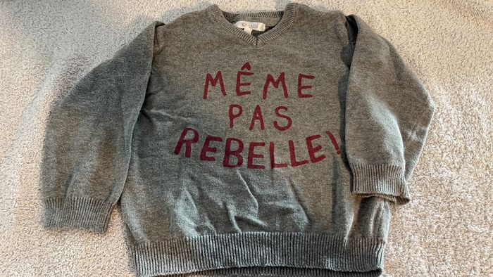 Pull gris