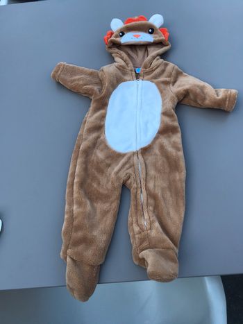 Pyjama neuf 9 mois lion