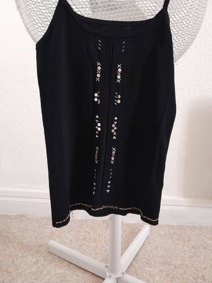 Debardeur femme sans marque. Taille S - photo numéro 2