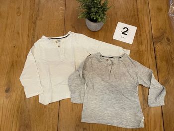 Lot de 2 tee shirts manches longues kiabi 24mois