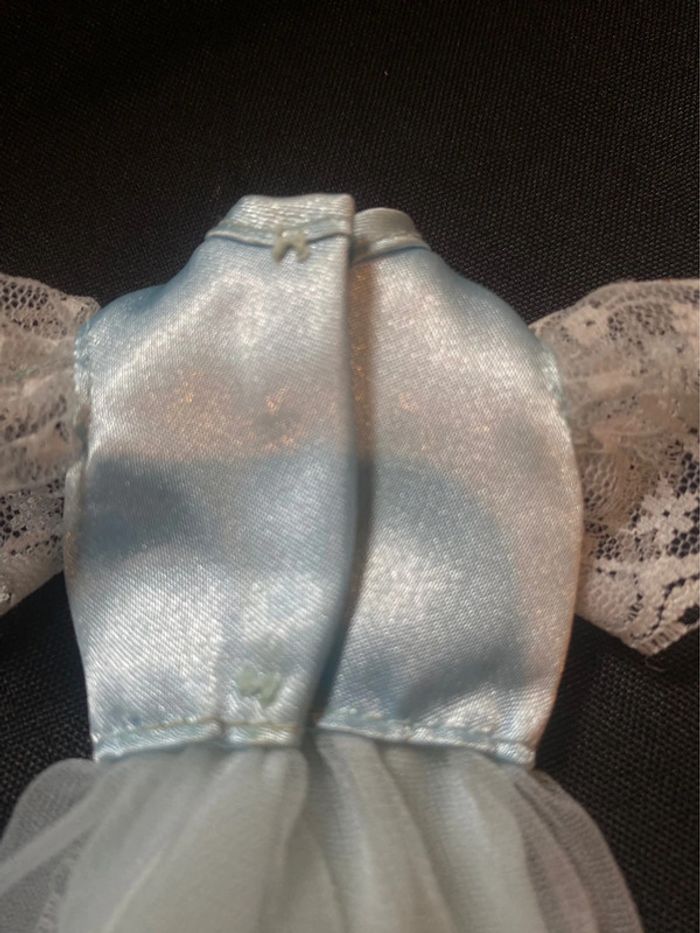 Robe bleu pâle barbie - photo numéro 8