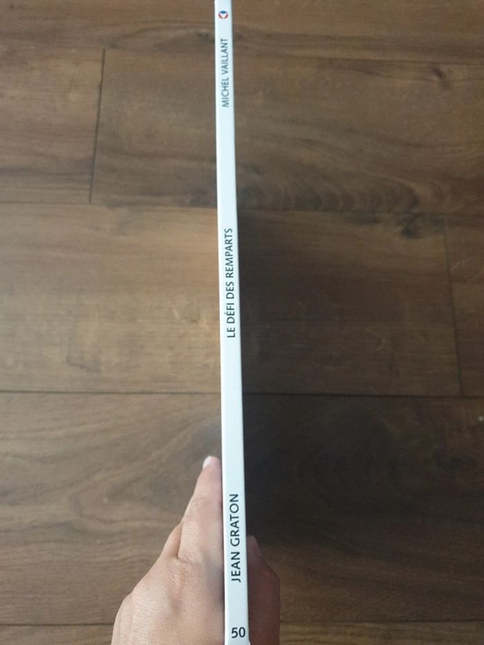 Bande dessinée Michel Vaillant - photo numéro 2