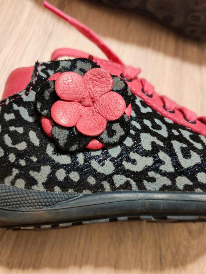 Chaussures hiver état neuf - photo numéro 5