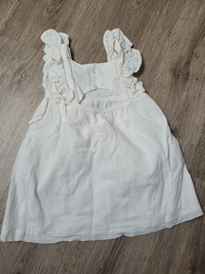 Robe blanche 18 mois - photo numéro 3