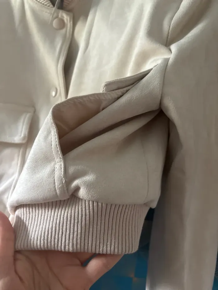 Blouson neuve avec étiquette - photo numéro 4