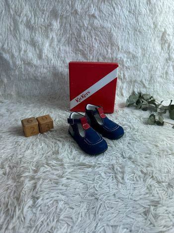 Paire de chaussures Kickers taille 23