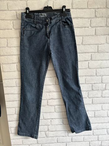 Jeans cyrillus taille 14 ans