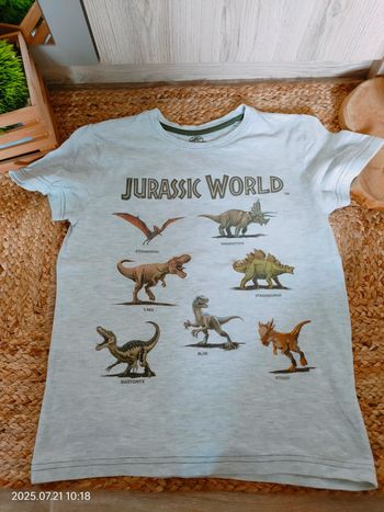 T-shirt 7-8 ans