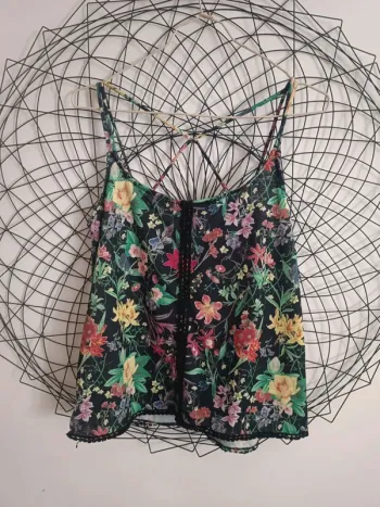 Débardeur fleurie pull&bear taille S