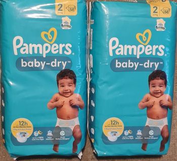 Couches pampers taille 2