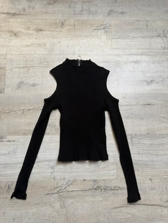 Top haut pull épaule dénudée