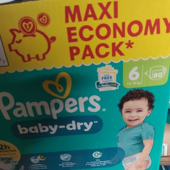 Couches Pampers baby dry taille 6