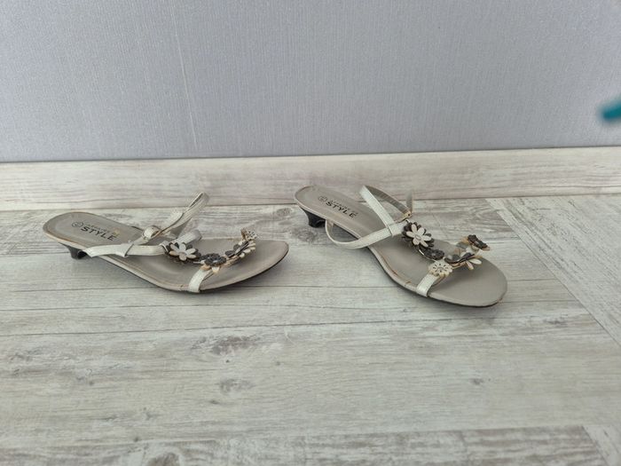 Sandales Pointure 41 - photo numéro 3