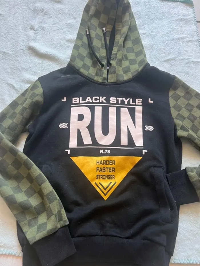 Pull à capuche
