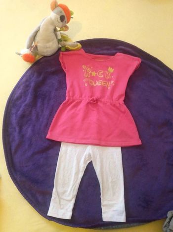 Tenue en 18 mos fille