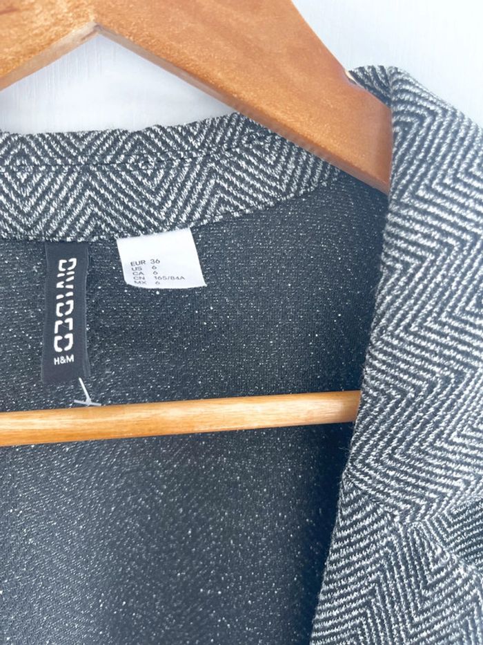 Blazer veste longue à motifs chevrons gris et noir H&M neuve - photo numéro 9
