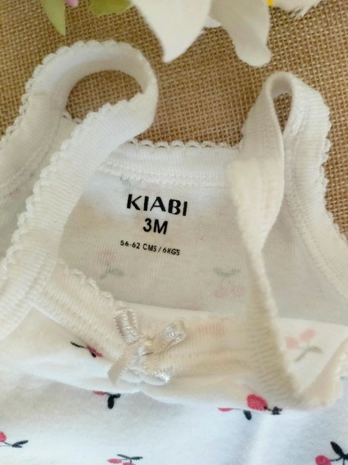 Lot deux bodies bébé 3 mois - photo numéro 3