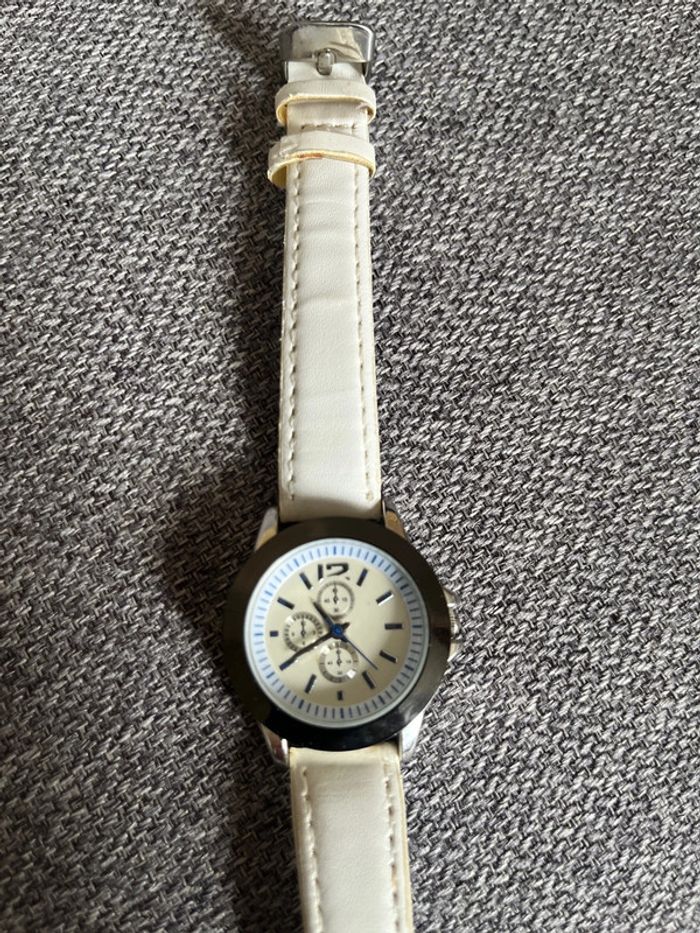 Montre LBMDJ / Blanche / Pour pièces - photo numéro 2