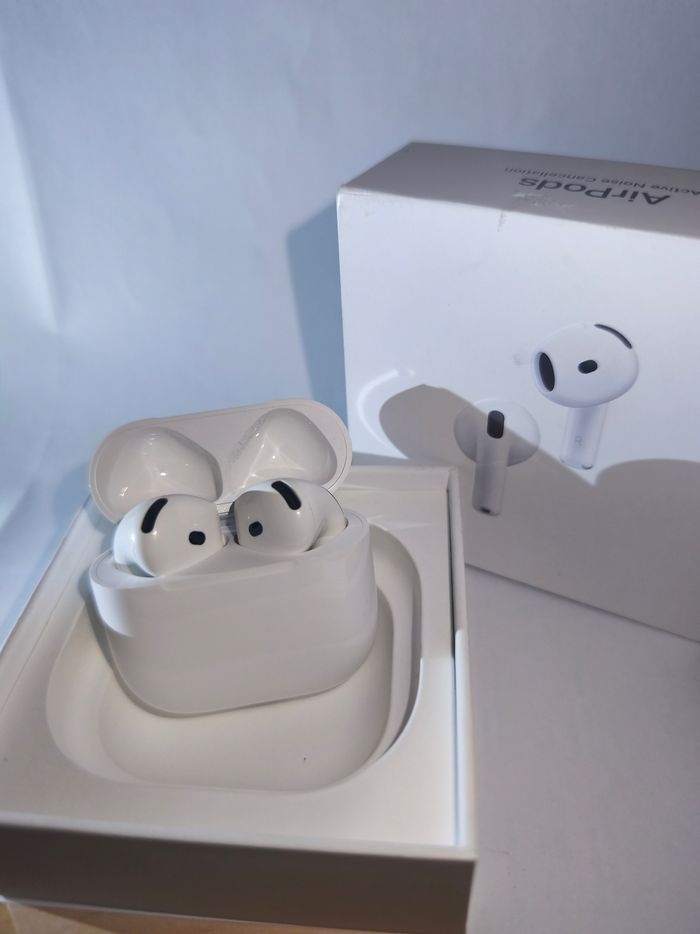 Airpods 4