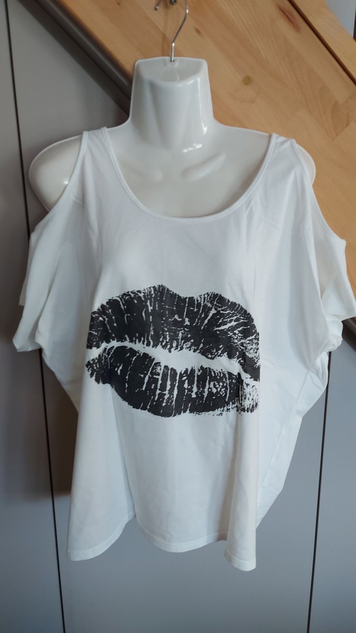 Tee-shirt