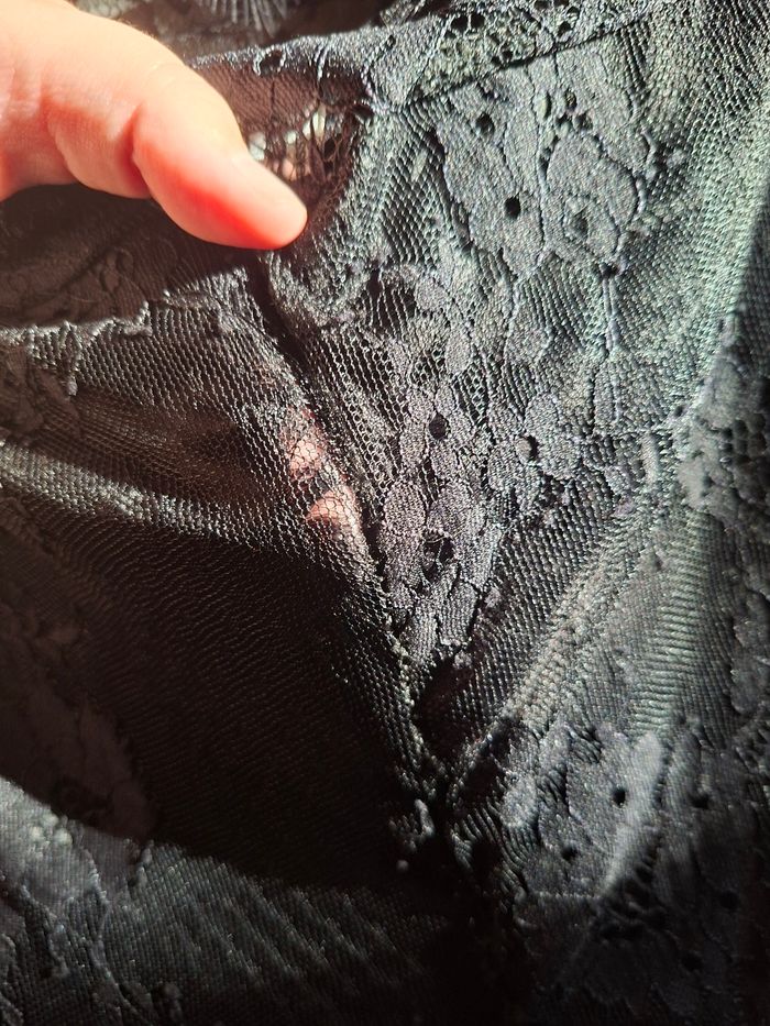 Robe gothique en dentelle noir - photo numéro 9