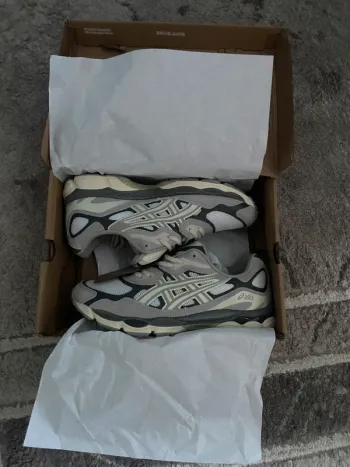 asics gel nyc beige