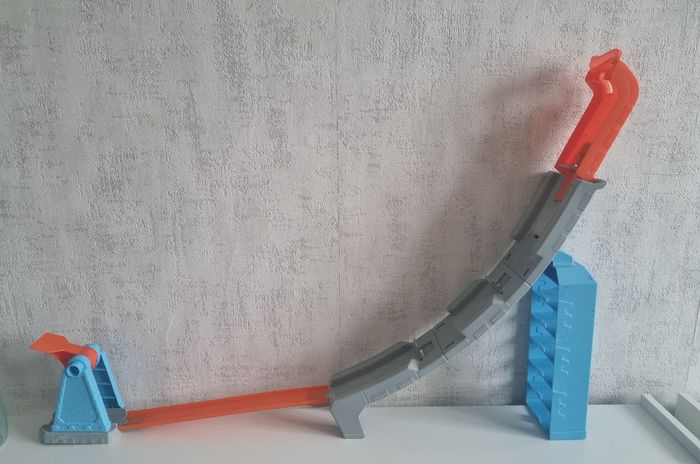 hot wheels action – hill climb champion – circuit rampe + lanceur - photo numéro 1