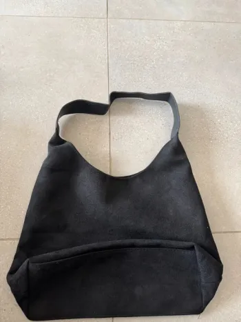 Sac porté épaule noir, très bon état, 32x33cm