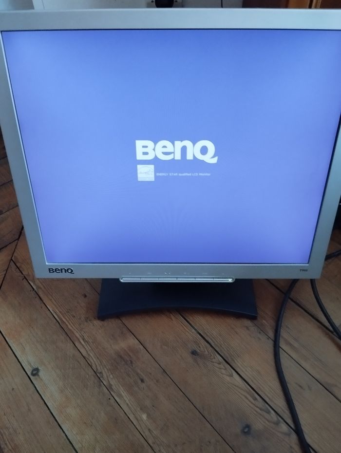 Écran ordinateur Benq T 905 diamètre 47 cm - photo numéro 2