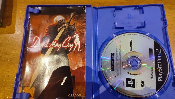 Devil may cry ps2 - photo numéro 2